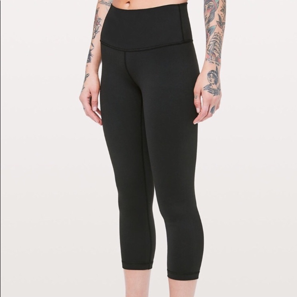 Lululemon Wunder Under Crop Capris